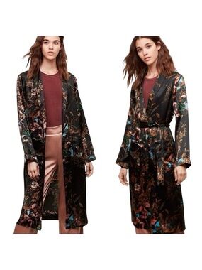 Wilfred Pilier Satin Robe Kimono Jacket Size XS Black Salsa Aritzia